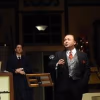 BWW Reviews: A Wonderful Adaptation of IT'S A WONDERFUL LIFE! A LIVE RADIO PLAY at…