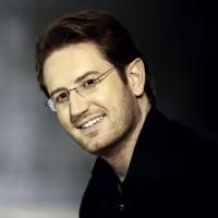 Maestro Ramón Tebar Extends Contract with Florida Grand Opera Through 2015-16 Season