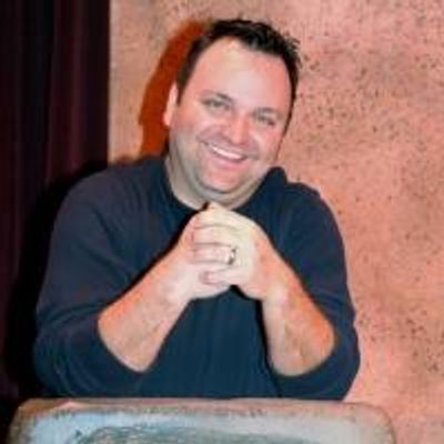 BWW Reviews: DEFENDING THE CAVEMAN at the Warner Theatre Still Gets Big Laughs