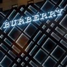 Burberry Makes a Splash in Chicago