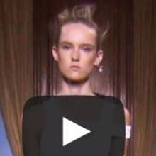 VIDEO: Viktor & Rolf S/S 2015 Runway Show at Paris Fashion Week