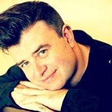 THE CURTAIN UP SHOW Returns to Resonance 104.4FM Today