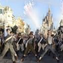 Photo Flash: NEWSIES Cast Performs in Disney Parks Christmas Parade