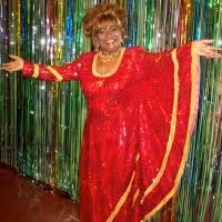Hector Leguillow Brings VIVA LA REINA to Westchester Broadway Theatre Tonight