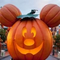 Disneyland Resort Shows a Spooky Disney Side for Halloween Time!