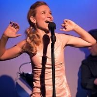 BWW Reviews: Natalie Arneson's MAMA DRAMA is Charming