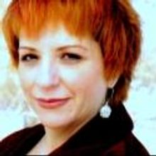 Mary Elizabeth MiCari Prepares to Open BAY RIDGE VOICE, 10/27