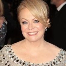 Jacki Weaver to Join Patrick Stewart in Seth MacFarlane's New Starz Series BLUNT TALK
