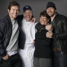 Wahlburgers to Open at Coney Island