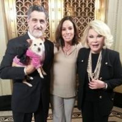 Photo Flash: LADY DAY's Roxie the Chihuahua Attends Funeral for Joan Rivers' Dog Max