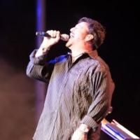 BWW Reviews: Rain Doesn't Cool off the Legends of Classic Rock with the Columbus Symp Photo