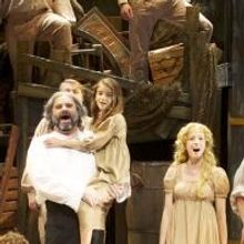BWW Reviews: Miraculous LES MISERABLES Lights up Skylight's Stage