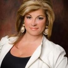 Kim Russo Coming to Ridgefield Playhouse in January