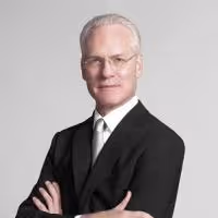 Tim Gunn Hosts Lifetime's New Fashion Competition Series UNDER THE GUNN, Premiering…
