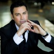 Tenor Mario Frangoulis Reschedules San Francisco Debut to April 4 at Nourse Theatre