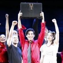 BWW Reviews:  Start The REVOLUTION IN THE ELBOW OF RAGNAR AGNARSSON FURNITURE PAINTER