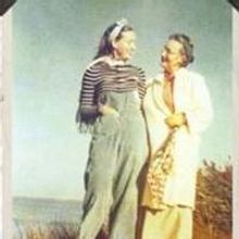 GREY GARDENS Plays Custom Made Theatre, Now thru 6/21