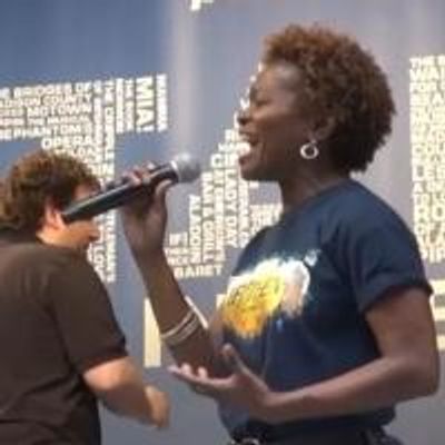 TV: LaChanze & Jenn Colella Perform IF/THEN's 'Love While You Can' at STARS IN THE ALLEY