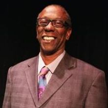 BWW Reviews: Theatre Works Explores Why WE LIVE HERE