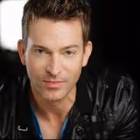 Tony Winner Levi Kreis Joins VIOLET as 'The Preacher'