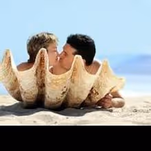DestinationGreece.com Offering Honeymoon Travel Specials