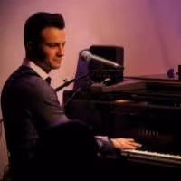 Photo Coverage: Devin Bing and The Secret Service Play The Metropolitan Room
