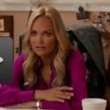 STAGE TUBE: First Look - Kristin Chenoweth in Trailer for HIT AND RUN