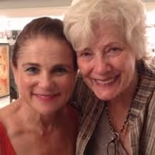 Photo Flash: Betty Buckley Visits Tovah Feldshuh in PIPPIN
