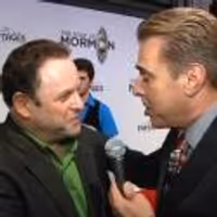 TV: Star-Studded Red Carpet Arrivals for Pantages' BOOK OF MORMON - Jason Alexander… Video