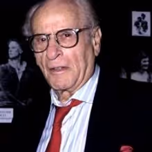 Broadway to Dim Lights in Honor of Tony & Emmy Winner Eli Wallach, 6/27