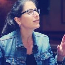 STAGE TUBE: Director Anne Kauffman Talks Labyrinth's THE MUSCLES IN OUR TOES