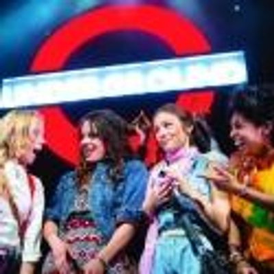 BWW Reviews: VIVA FOREVER!, Piccadilly Theatre, December 20 2012