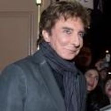 Photo Coverage: Barry Manilow Greets Fans at MANILOW ON BROADWAY Opening Night