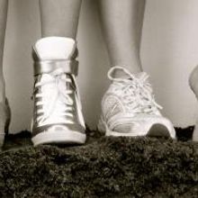 BELOW MY FEET to Play Kalk Bay Theatre, 11-15 Sept.