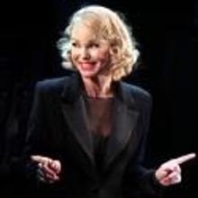 Christie Brinkley Leads CHICAGO at Citi Wang Theatre, Now thru 11/4