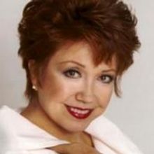 BWW Reviews: 4 GIRLS 4! McKechnie, McArdle, McGovern And Graff Kick Off The Annenberg