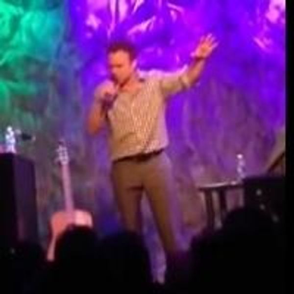 STAGE TUBE: Norbert Leo Butz Sings 'Defying Gravity' in Orlando - Cabaret Theater Video