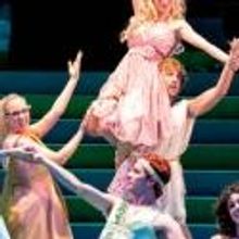 BWW Reviews: XANADU at Beck Center Turns Bad Script Into Funky Fun
