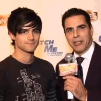 TV: Max Ehrich, Jo Anne Worley, Bruce Vilanch and More On the Red Carpet of CATCH ME… Video