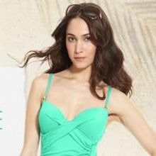 Daily Deal 3/25/13: Carmen Marc Valvo
