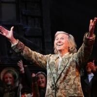 Tommy Steele Injury Causes SCROOGE Tour to Cancel First Performances