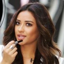 Shay Mitchell Reveals How to Perfect Your Holiday Look