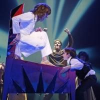 BWW Reviews: Paramount Theatre's THE WHO'S TOMMY Struggles to Find Its Voice