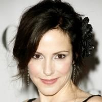 Mary Louise Parker and Peter Sarsgaard to Lead New NBC Series THE SLAP