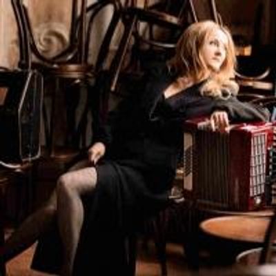 Katharine Mehrling singt Piaf im Schlosspark Theater Berlin - Eine sinnliche Liebeserkl&auml;rung an Edith Piaf