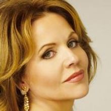 Renee Fleming's CHRISTMAS IN NEW YORK Album Out Today