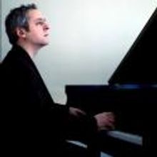 Texas Performing Arts Welcomes Pianist Jeremy Denk at Bass Concert Hall Tonight