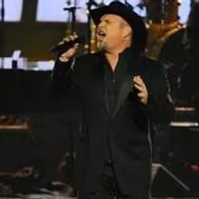 Garth Brooks World Tour Sets New Michigan Sales Record with Joe Louis Arena Shows