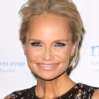 WAKE UP with BroadwayWorld - Friday, May 2, 2014 - BEAUTIFUL, Kristin Chenoweth at…