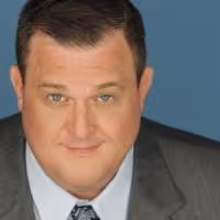 MIKE & MOLLY's Billy Gardell Coming to Treasure Island, Today